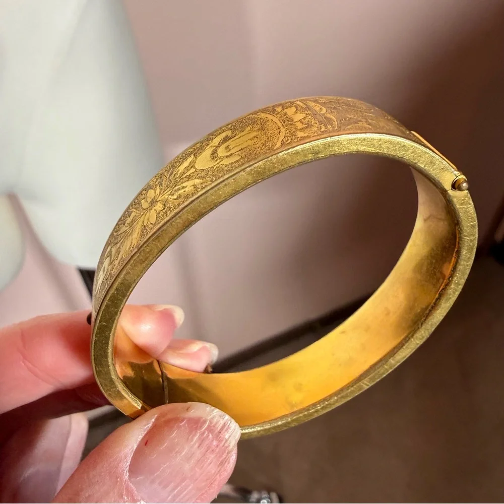 Antique Victorian 1880 stamped Gold filled Floral Etched Bangle Bracelet - Picture 12 of 16
